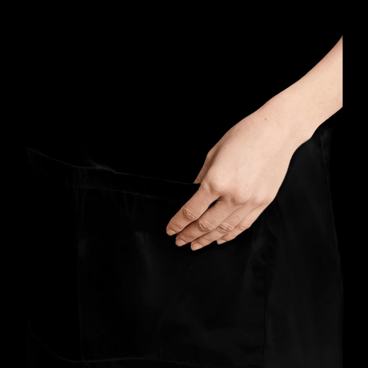 Premier Waterproof Wrap Around Tunic Apron — model