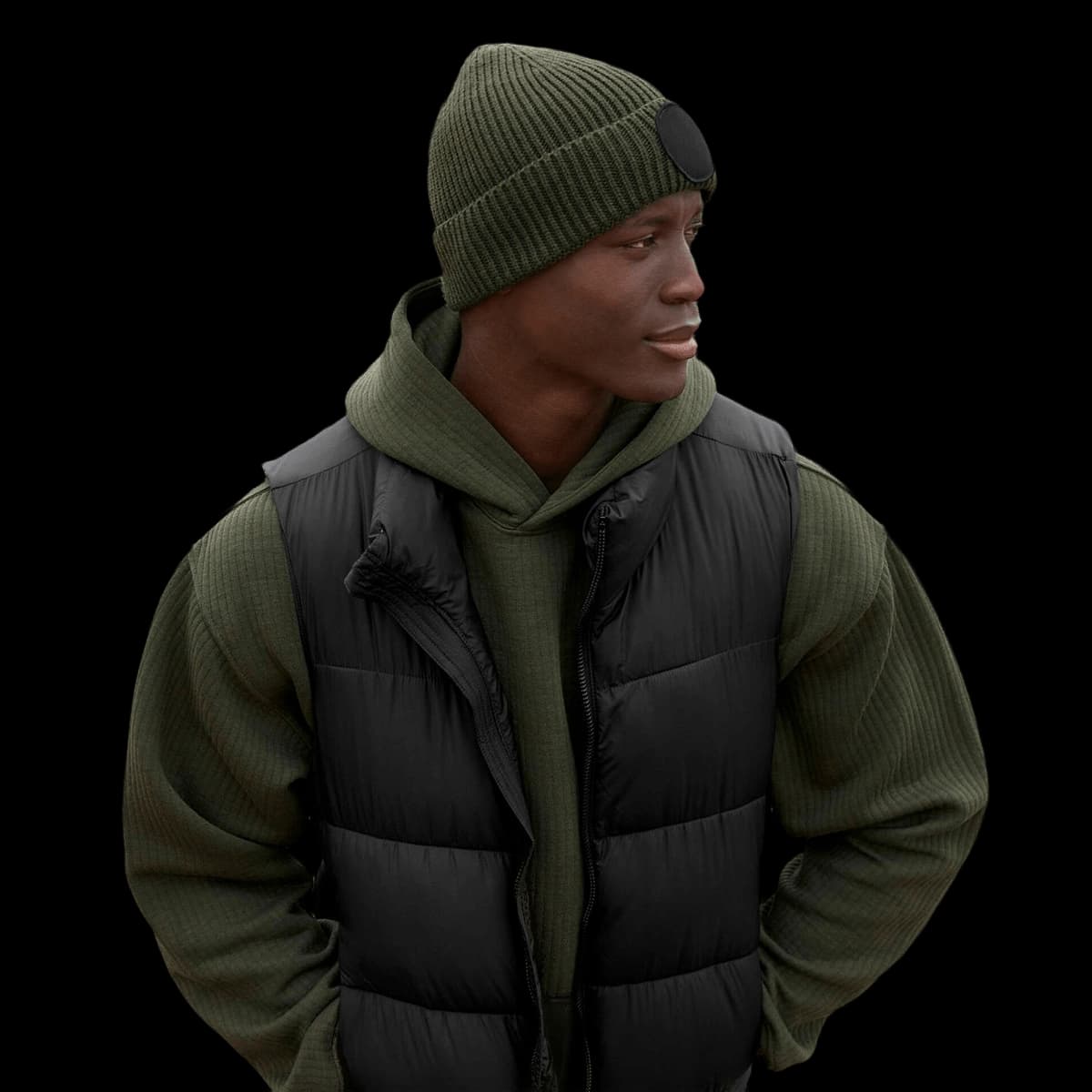 Circular fashion patch beanie
