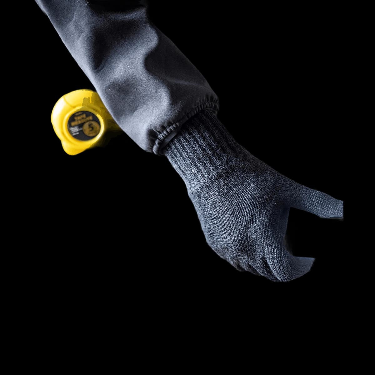 Knitted gloves